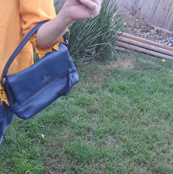 Kate Spade New York Cobble Hill tassel crossbody bag in a navy blue - Picture 2 of 16